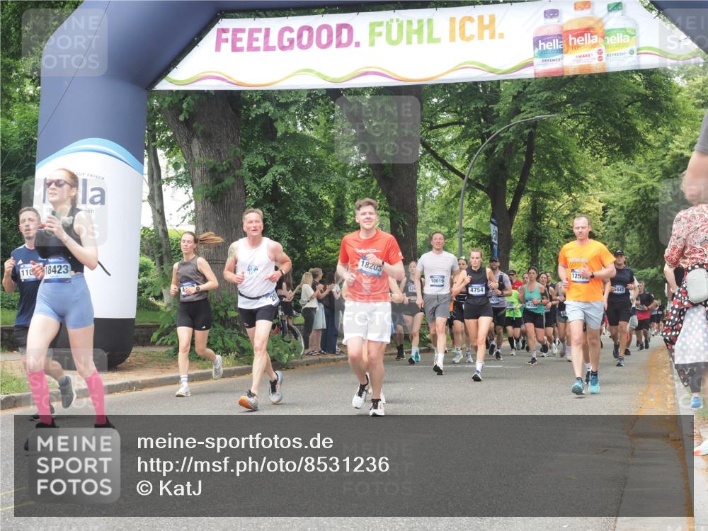 29.06.2025 - hella hamburg halbmarathon KatJ http://msf.ph/oto/8531236 29.06.2025 11:07:35 Zwischen KM18-KM19 2009, 2841, 4046, 4797, 7925, 8113, 8431 meine-sportfotos.de