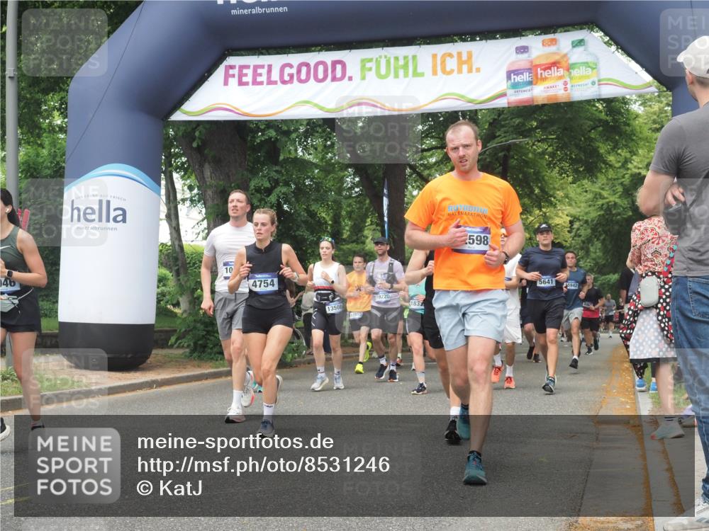 29.06.2025 - hella hamburg halbmarathon KatJ http://msf.ph/oto/8531246 29.06.2025 11:07:38 Zwischen KM18-KM19 2009, 3292, 4046, 4754, 4869, 5641, 7925, 8113, 8431 meine-sportfotos.de