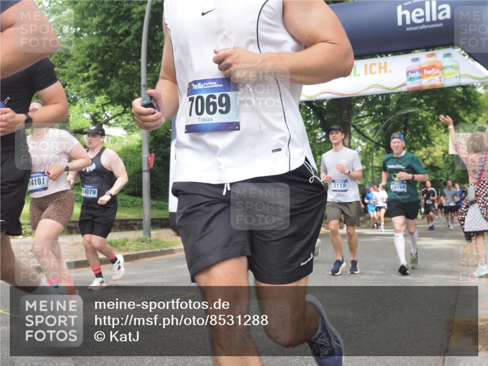 29.06.2025 - hella hamburg halbmarathon KatJ http://msf.ph/oto/8531288 29.06.2025 11:07:47 Zwischen KM18-KM19 3118, 3735, 4123, 4288, 4786, 5323, 6608, 7069, 8206, 8207, 8462, 8724 meine-sportfotos.de