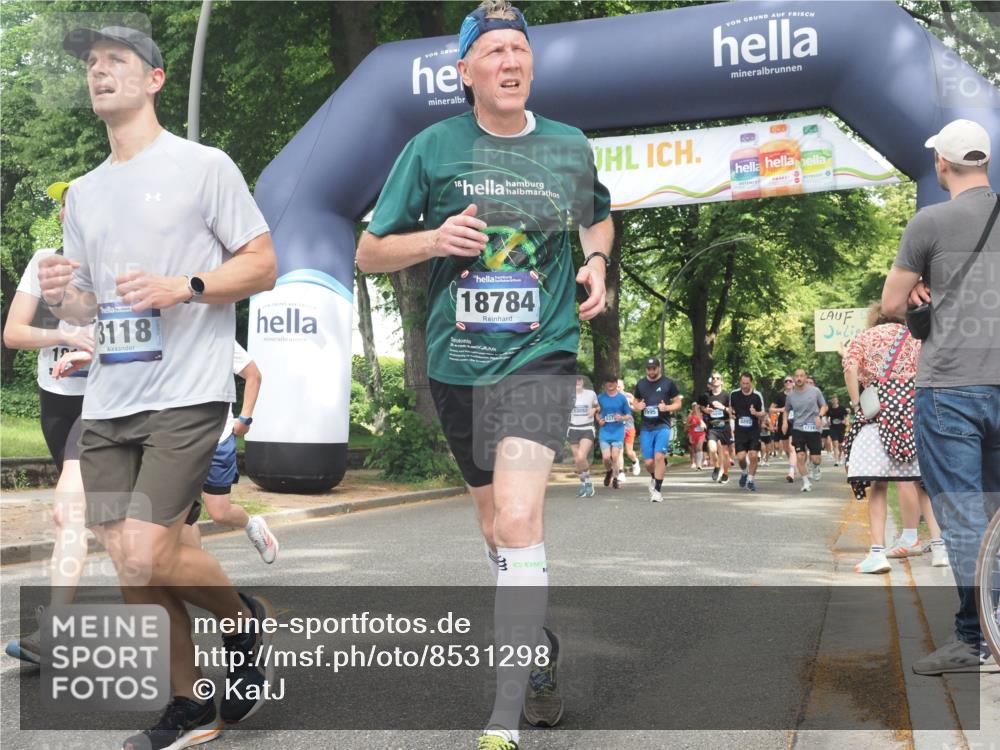 29.06.2025 - hella hamburg halbmarathon KatJ http://msf.ph/oto/8531298 29.06.2025 11:07:49 Zwischen KM18-KM19 3118, 3735, 4123, 4786, 5323, 6608, 7069, 8206, 8207, 8462, 8724 meine-sportfotos.de