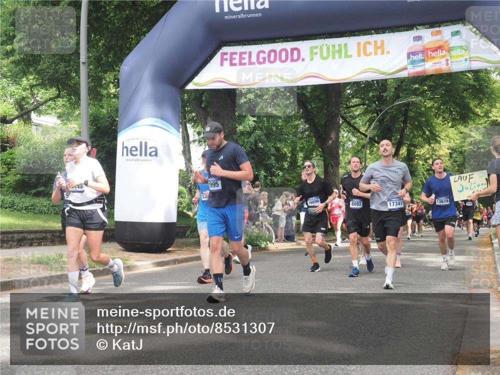 29.06.2025 - hella hamburg halbmarathon KatJ http://msf.ph/oto/8531307 29.06.2025 11:07:52 Zwischen KM18-KM19 2634, 2995, 3118, 3125, 4123, 7069, 8207, 8724 meine-sportfotos.de