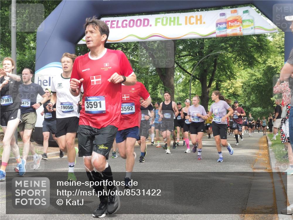 29.06.2025 - hella hamburg halbmarathon KatJ http://msf.ph/oto/8531422 29.06.2025 11:08:18 Zwischen KM18-KM19 2635, 3591, 3592, 4114, 4358, 6475 meine-sportfotos.de