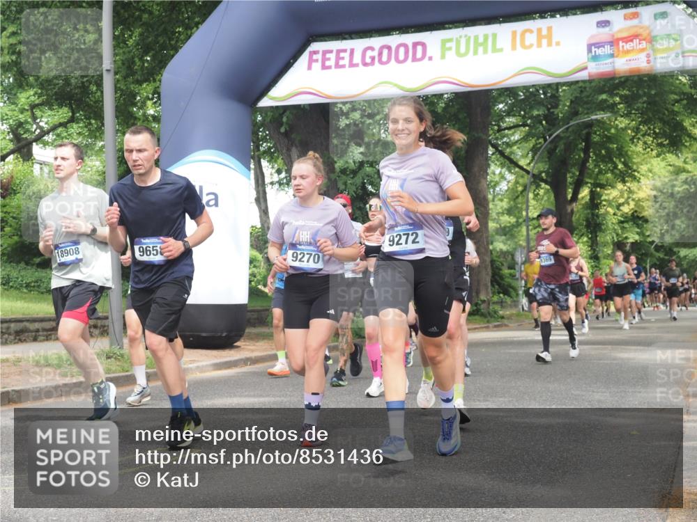 29.06.2025 - hella hamburg halbmarathon KatJ http://msf.ph/oto/8531436 29.06.2025 11:08:20 Zwischen KM18-KM19 2635, 3389, 3591, 3592, 4114, 4358, 6475 meine-sportfotos.de