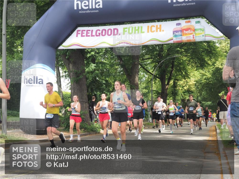 29.06.2025 - hella hamburg halbmarathon KatJ http://msf.ph/oto/8531460 29.06.2025 11:08:26 Zwischen KM18-KM19 1110, 1362, 1973, 2635, 3389, 3813, 4358, 5181, 6475, 6488 meine-sportfotos.de