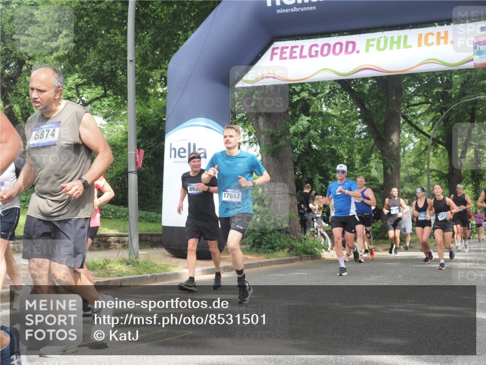 29.06.2025 - hella hamburg halbmarathon KatJ http://msf.ph/oto/8531501 29.06.2025 11:08:33 Zwischen KM18-KM19 1362, 2063, 2781, 4728, 5177, 5812, 6488, 6874 meine-sportfotos.de
