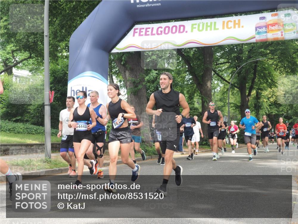 29.06.2025 - hella hamburg halbmarathon KatJ http://msf.ph/oto/8531520 29.06.2025 11:08:36 Zwischen KM18-KM19 2063, 2781, 3466, 5177, 5811, 5812, 6874, 7114, 7115 meine-sportfotos.de