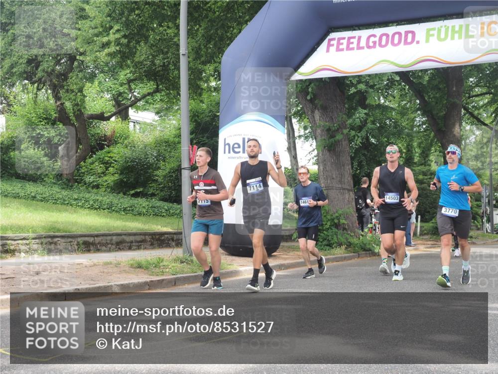 29.06.2025 - hella hamburg halbmarathon KatJ http://msf.ph/oto/8531527 29.06.2025 11:08:38 Zwischen KM18-KM19 1598, 2063, 2781, 3464, 3466, 3770, 5811, 5812, 7114, 7115, 7413 meine-sportfotos.de