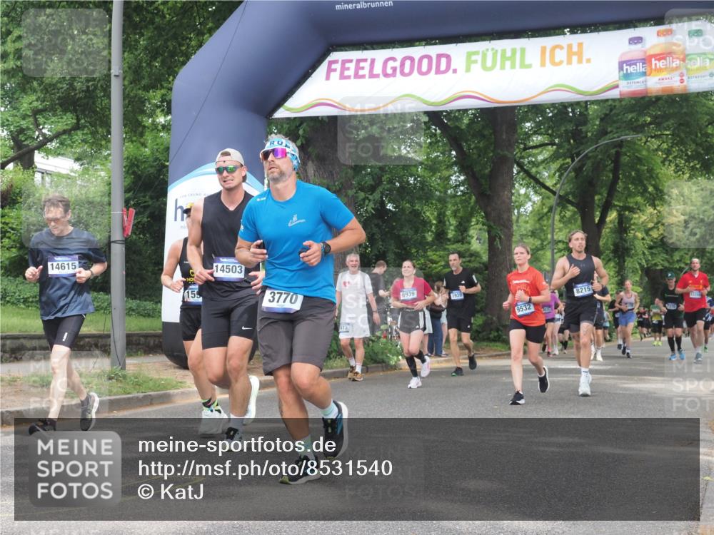 29.06.2025 - hella hamburg halbmarathon KatJ http://msf.ph/oto/8531540 29.06.2025 11:08:40 Zwischen KM18-KM19 1598, 2063, 3464, 3466, 3770, 5811, 5812, 6939, 7114, 7115, 7413, 8215 meine-sportfotos.de