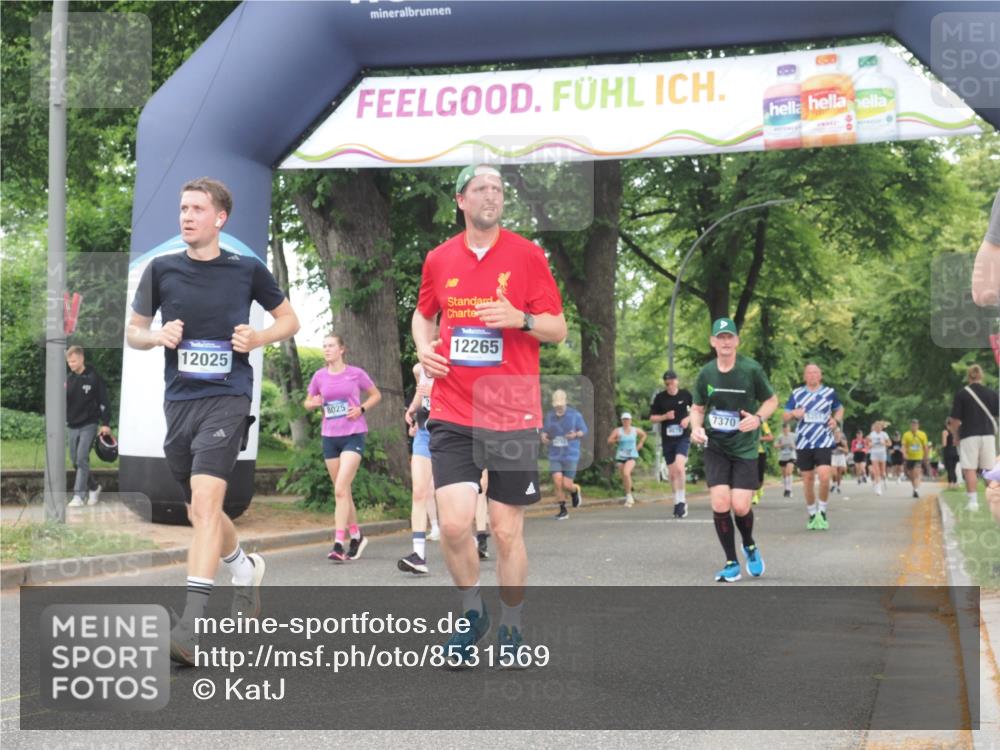29.06.2025 - hella hamburg halbmarathon KatJ http://msf.ph/oto/8531569 29.06.2025 11:08:45 Zwischen KM18-KM19 1598, 1755, 1939, 3464, 3770, 6939, 7370, 7413, 8025, 8215 meine-sportfotos.de