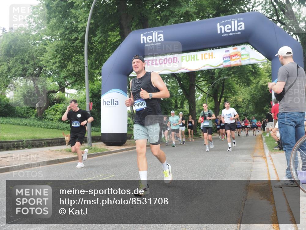 29.06.2025 - hella hamburg halbmarathon KatJ http://msf.ph/oto/8531708 29.06.2025 11:09:22 Zwischen KM18-KM19 3122, 5023, 6872, 7522, 8511 meine-sportfotos.de