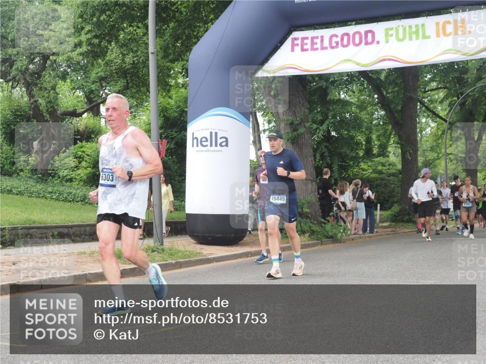 29.06.2025 - hella hamburg halbmarathon KatJ http://msf.ph/oto/8531753 29.06.2025 11:09:34 Zwischen KM18-KM19 3837, 4575, 4697, 6287, 6303 meine-sportfotos.de