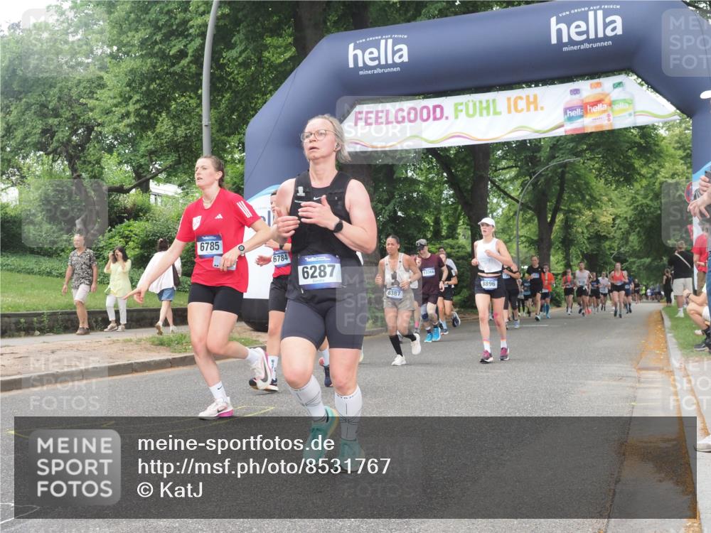 29.06.2025 - hella hamburg halbmarathon KatJ http://msf.ph/oto/8531767 29.06.2025 11:09:38 Zwischen KM18-KM19 4697, 6287, 6303, 6784, 6785, 8387 meine-sportfotos.de