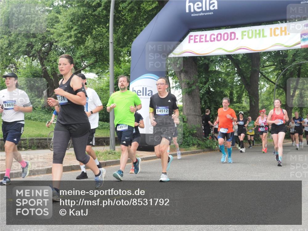 29.06.2025 - hella hamburg halbmarathon KatJ http://msf.ph/oto/8531792 29.06.2025 11:09:43 Zwischen KM18-KM19 1131, 5079, 5493, 6214, 6784, 6785, 8144, 8387 meine-sportfotos.de
