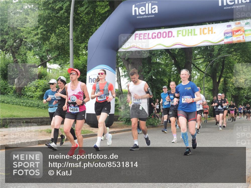 29.06.2025 - hella hamburg halbmarathon KatJ http://msf.ph/oto/8531814 29.06.2025 11:09:47 Zwischen KM18-KM19 1131, 1963, 2351, 2529, 3458, 5079, 5493, 6214, 8144, 8537 meine-sportfotos.de