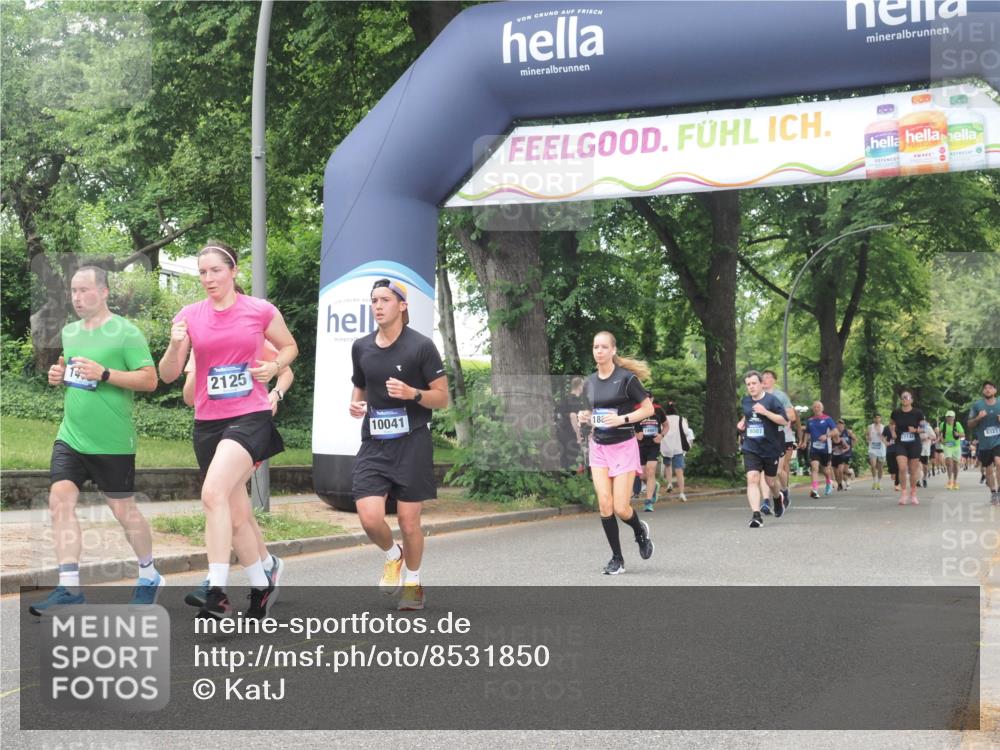29.06.2025 - hella hamburg halbmarathon KatJ http://msf.ph/oto/8531850 29.06.2025 11:09:54 Zwischen KM18-KM19 1419, 2125, 2351, 2529, 5035, 5412, 7672, 8181, 8537 meine-sportfotos.de