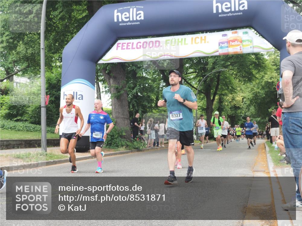 29.06.2025 - hella hamburg halbmarathon KatJ http://msf.ph/oto/8531871 29.06.2025 11:09:59 Zwischen KM18-KM19 1419, 2125, 5369, 8181, 8327 meine-sportfotos.de