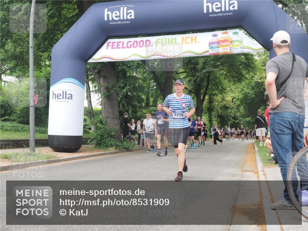 29.06.2025 - hella hamburg halbmarathon KatJ http://msf.ph/oto/8531909 29.06.2025 11:10:07 Zwischen KM18-KM19 1747, 5369, 7808 meine-sportfotos.de
