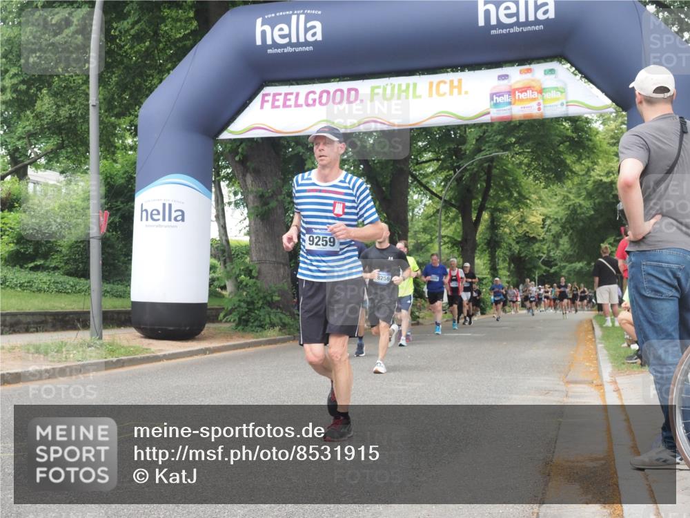 29.06.2025 - hella hamburg halbmarathon KatJ http://msf.ph/oto/8531915 29.06.2025 11:10:08 Zwischen KM18-KM19 1747, 7808 meine-sportfotos.de