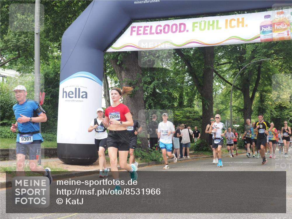 29.06.2025 - hella hamburg halbmarathon KatJ http://msf.ph/oto/8531966 29.06.2025 11:10:18 Zwischen KM18-KM19 2886, 7891 meine-sportfotos.de