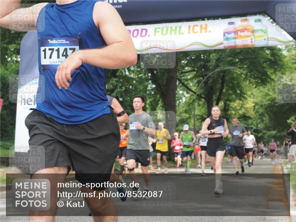 29.06.2025 - hella hamburg halbmarathon KatJ http://msf.ph/oto/8532087 29.06.2025 11:10:39 Zwischen KM18-KM19 1269, 2306, 3529, 4166, 5429, 6977 meine-sportfotos.de