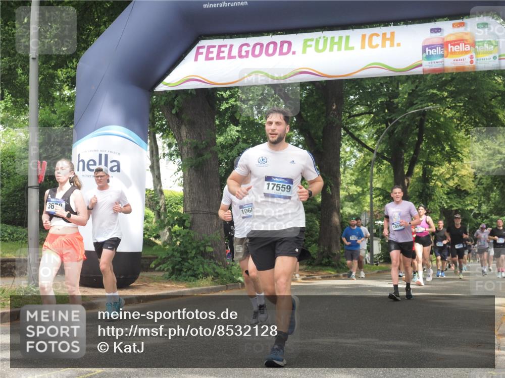 29.06.2025 - hella hamburg halbmarathon KatJ http://msf.ph/oto/8532128 29.06.2025 11:10:46 Zwischen KM18-KM19 3678, 3817, 6102, 6736, 7446, 7447 meine-sportfotos.de