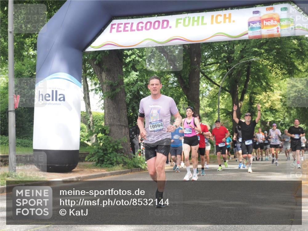 29.06.2025 - hella hamburg halbmarathon KatJ http://msf.ph/oto/8532144 29.06.2025 11:10:49 Zwischen KM18-KM19 3678, 3817, 6102, 6736 meine-sportfotos.de