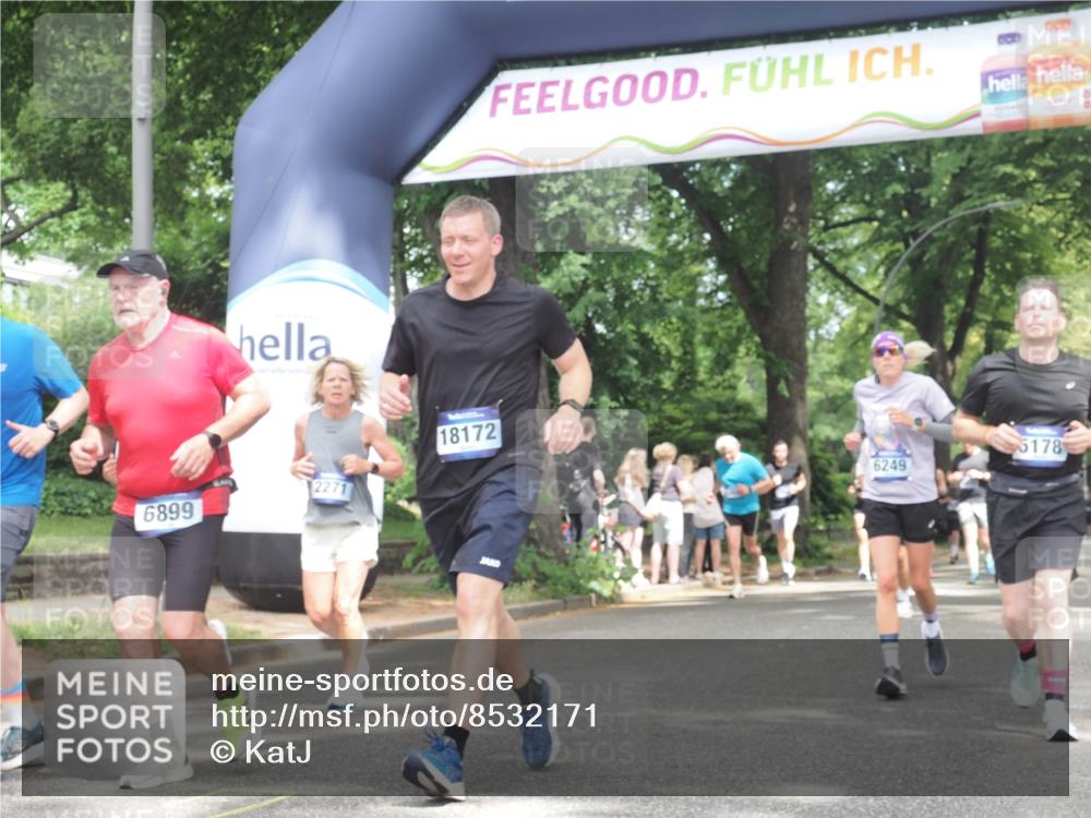 29.06.2025 - hella hamburg halbmarathon KatJ http://msf.ph/oto/8532171 29.06.2025 11:10:54 Zwischen KM18-KM19 2271, 3247, 5178, 6249, 6899, 8433 meine-sportfotos.de
