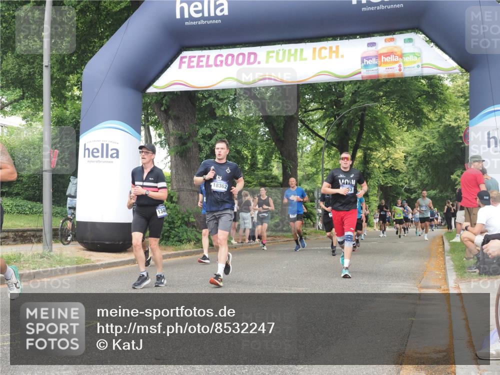 29.06.2025 - hella hamburg halbmarathon KatJ http://msf.ph/oto/8532247 29.06.2025 11:11:17 Zwischen KM18-KM19 1005, 1115, 4198, 4829, 4834, 5063, 5290, 6270, 6676, 7978, 8085 meine-sportfotos.de
