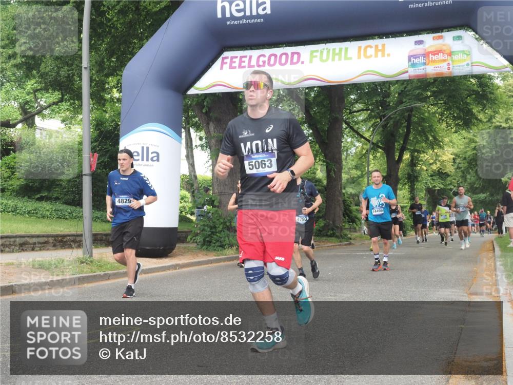 29.06.2025 - hella hamburg halbmarathon KatJ http://msf.ph/oto/8532258 29.06.2025 11:11:19 Zwischen KM18-KM19 1005, 1115, 2901, 4198, 4793, 4829, 5063, 5290, 6270, 6676, 7978, 8085 meine-sportfotos.de