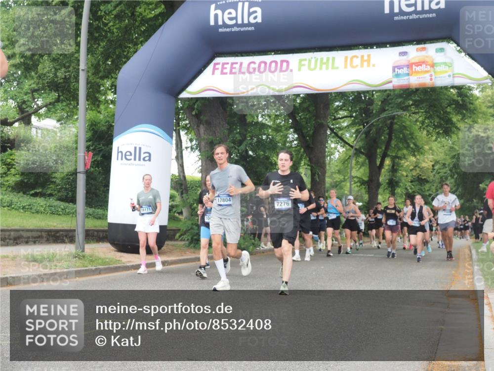29.06.2025 - hella hamburg halbmarathon KatJ http://msf.ph/oto/8532408 29.06.2025 11:11:50 Zwischen KM18-KM19 1048, 1853, 5546, 5767, 7276 meine-sportfotos.de
