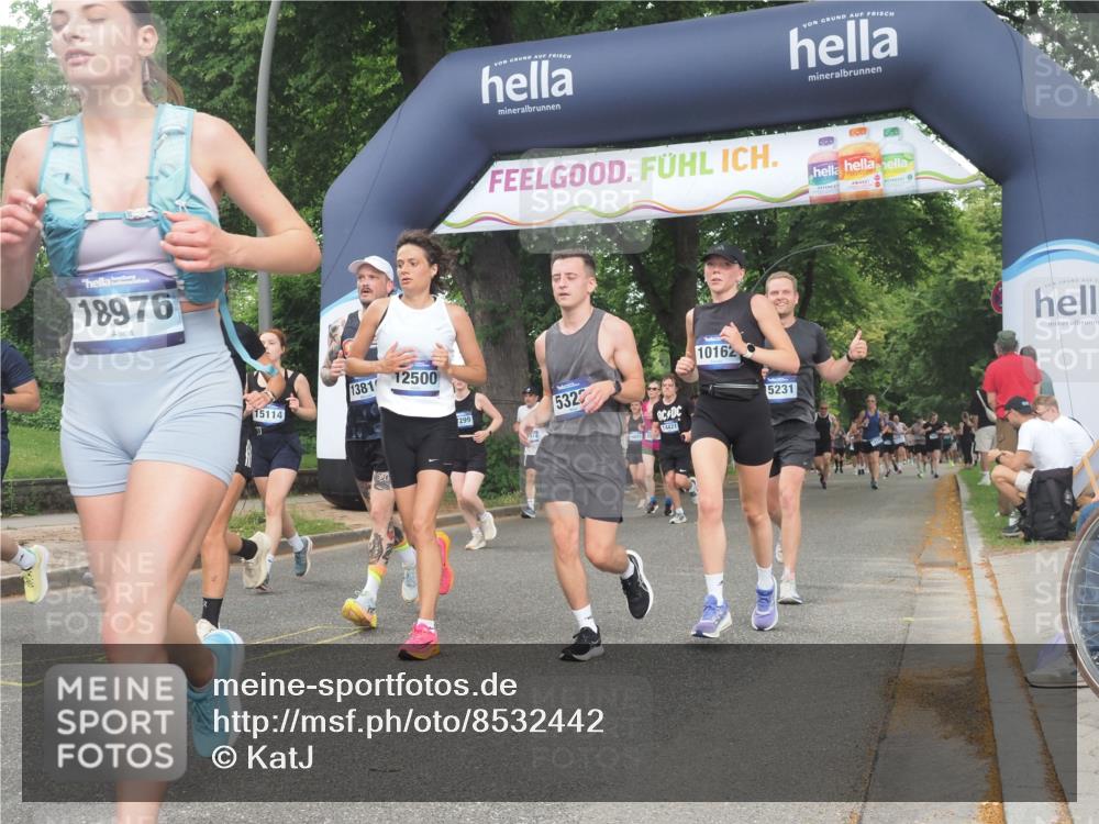 29.06.2025 - hella hamburg halbmarathon KatJ http://msf.ph/oto/8532442 29.06.2025 11:11:57 Zwischen KM18-KM19 1048, 2925, 3781, 3910, 5322, 7276, 7375, 7832, 7917 meine-sportfotos.de