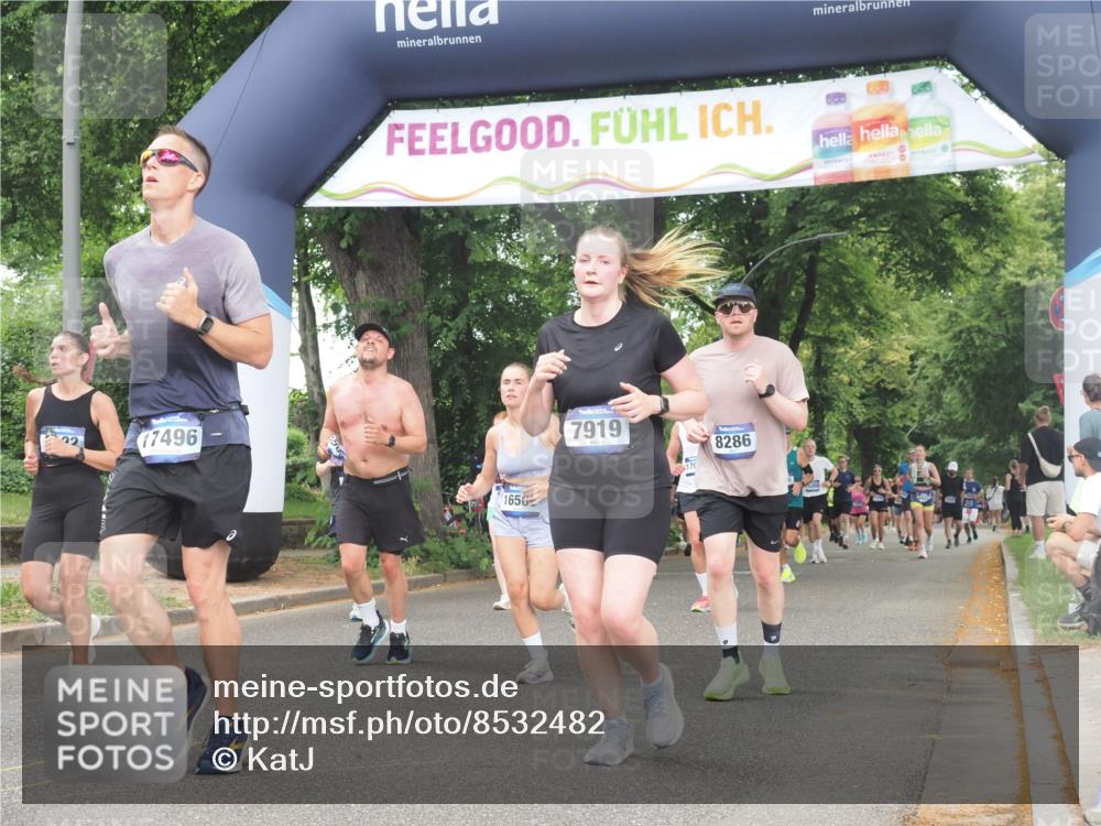 29.06.2025 - hella hamburg halbmarathon KatJ http://msf.ph/oto/8532482 29.06.2025 11:12:08 Zwischen KM18-KM19 2097, 3728, 4350, 5061, 5122, 7919, 8286 meine-sportfotos.de