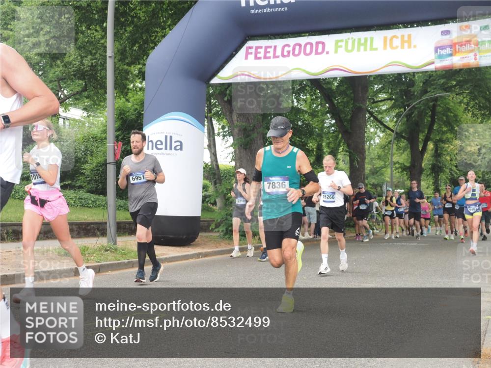 29.06.2025 - hella hamburg halbmarathon KatJ http://msf.ph/oto/8532499 29.06.2025 11:12:12 Zwischen KM18-KM19 2097, 3728, 4350, 5061, 5122, 6951, 7836, 7919, 8286 meine-sportfotos.de