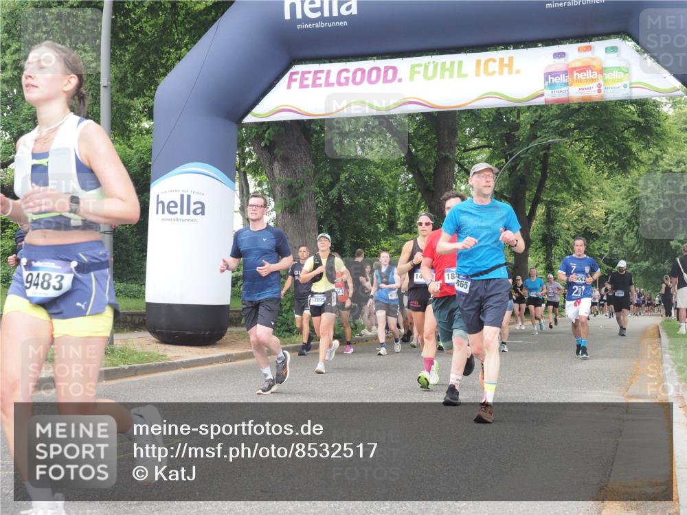 29.06.2025 - hella hamburg halbmarathon KatJ http://msf.ph/oto/8532517 29.06.2025 11:12:17 Zwischen KM18-KM19 1477, 3842, 6724, 6951, 7529, 7836 meine-sportfotos.de