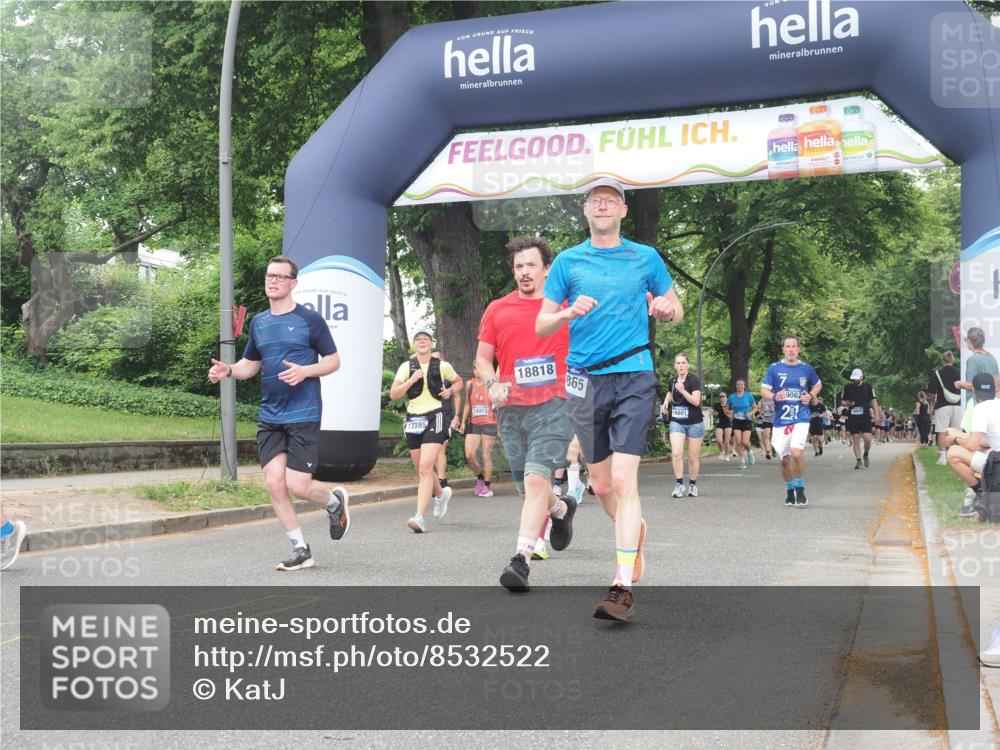 29.06.2025 - hella hamburg halbmarathon KatJ http://msf.ph/oto/8532522 29.06.2025 11:12:18 Zwischen KM18-KM19 1477, 3842, 6307, 6724, 6951, 7529, 7836 meine-sportfotos.de