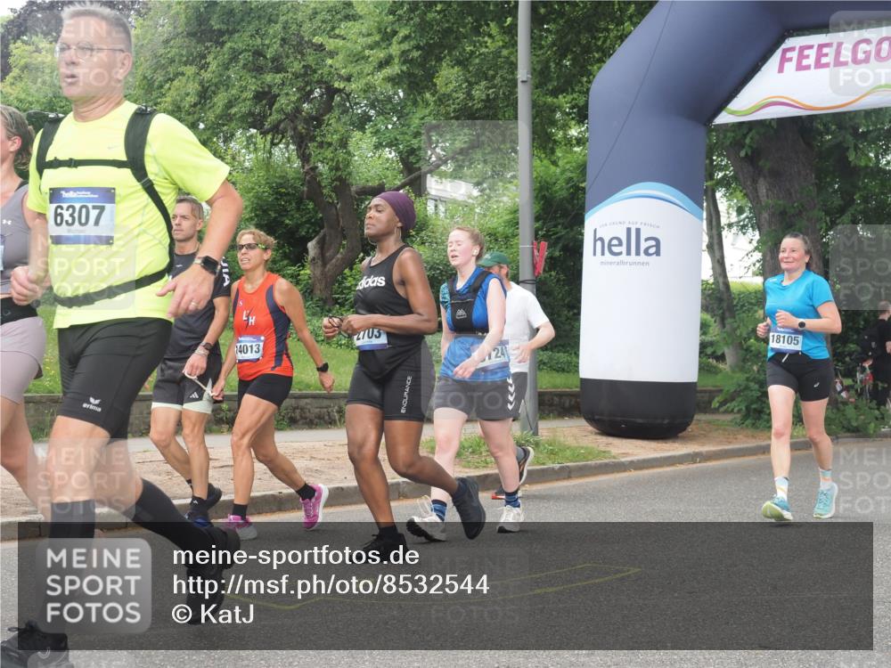 29.06.2025 - hella hamburg halbmarathon KatJ http://msf.ph/oto/8532544 29.06.2025 11:12:23 Zwischen KM18-KM19 1477, 2703, 3842, 6307, 6724, 7529 meine-sportfotos.de
