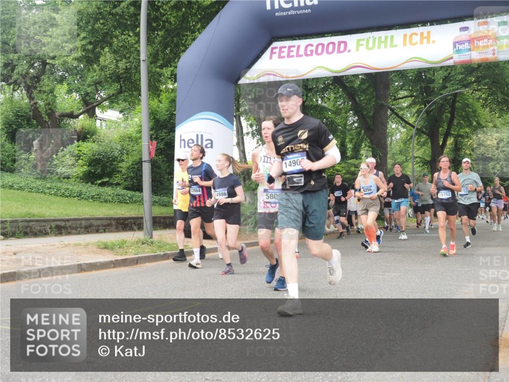 29.06.2025 - hella hamburg halbmarathon KatJ http://msf.ph/oto/8532625 29.06.2025 11:12:43 Zwischen KM18-KM19 1773, 5806 meine-sportfotos.de