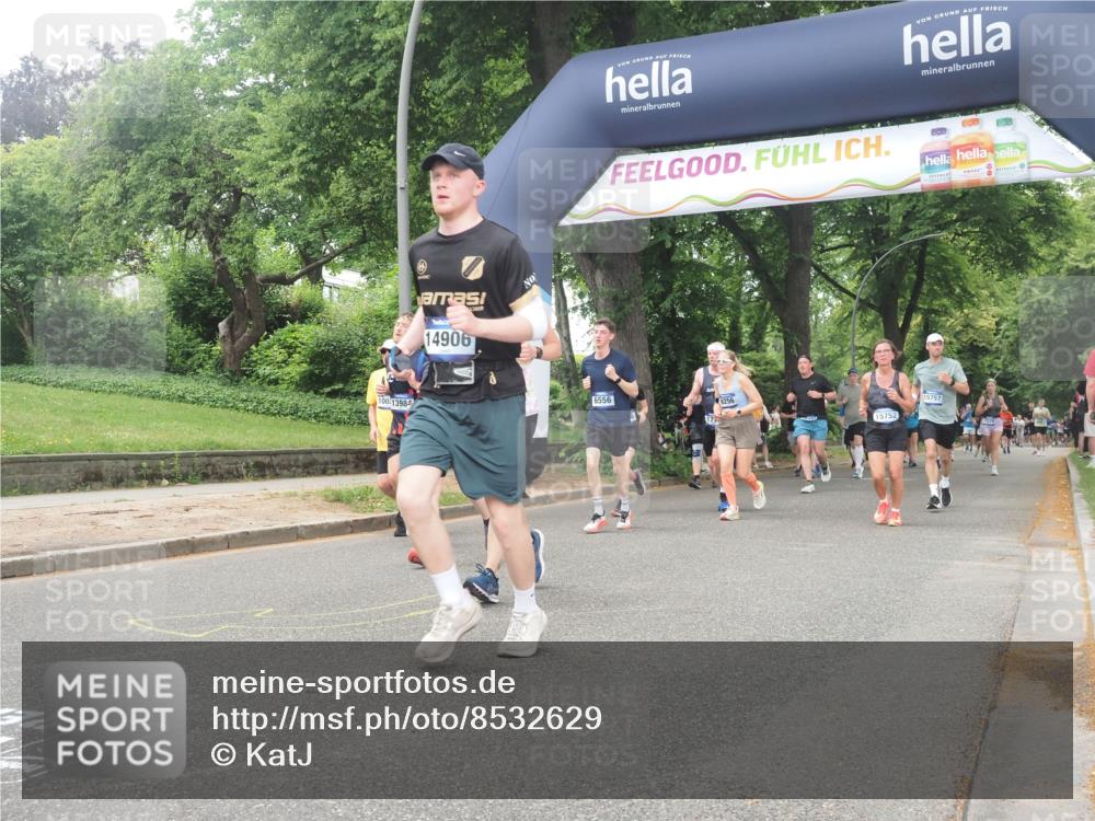 29.06.2025 - hella hamburg halbmarathon KatJ http://msf.ph/oto/8532629 29.06.2025 11:12:44 Zwischen KM18-KM19 1773, 5806, 6556 meine-sportfotos.de