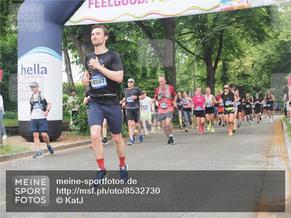 29.06.2025 - hella hamburg halbmarathon KatJ http://msf.ph/oto/8532730 29.06.2025 11:14:00 Zwischen KM18-KM19 2514, 4366, 4993, 6048, 6049 meine-sportfotos.de