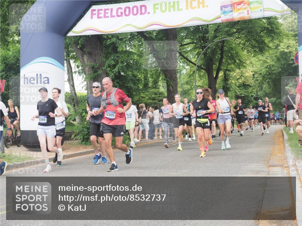 29.06.2025 - hella hamburg halbmarathon KatJ http://msf.ph/oto/8532737 29.06.2025 11:14:01 Zwischen KM18-KM19 2514, 4366, 4993, 6048 meine-sportfotos.de