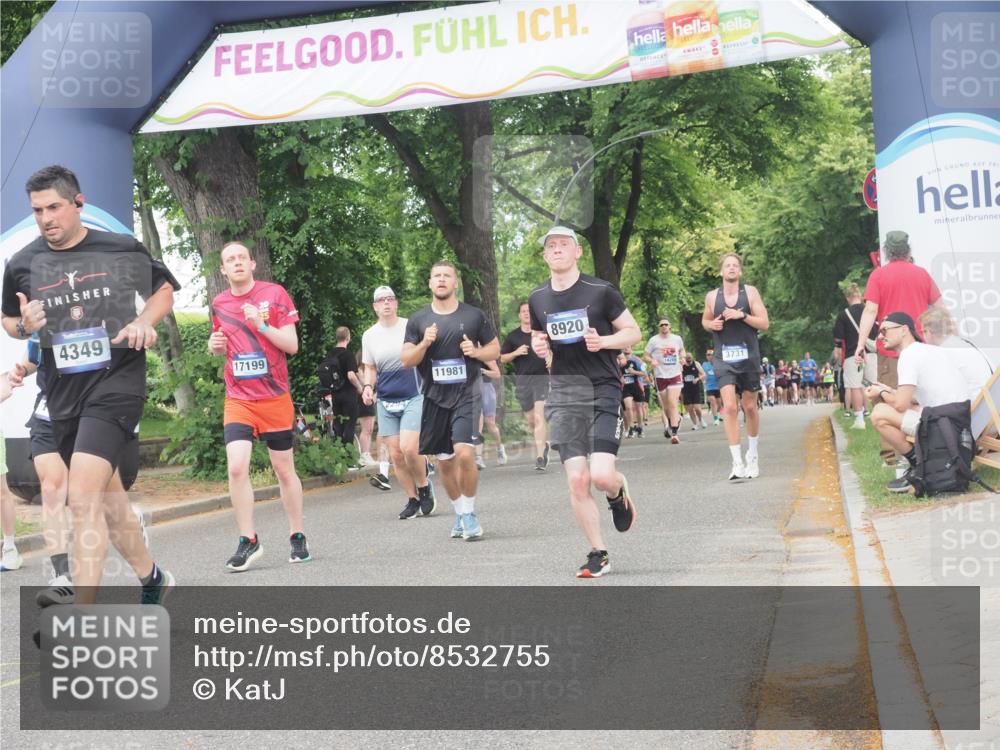 29.06.2025 - hella hamburg halbmarathon KatJ http://msf.ph/oto/8532755 29.06.2025 11:14:06 Zwischen KM18-KM19 2294, 2414, 2514, 4161, 4349, 4366, 4993, 6598, 7351 meine-sportfotos.de