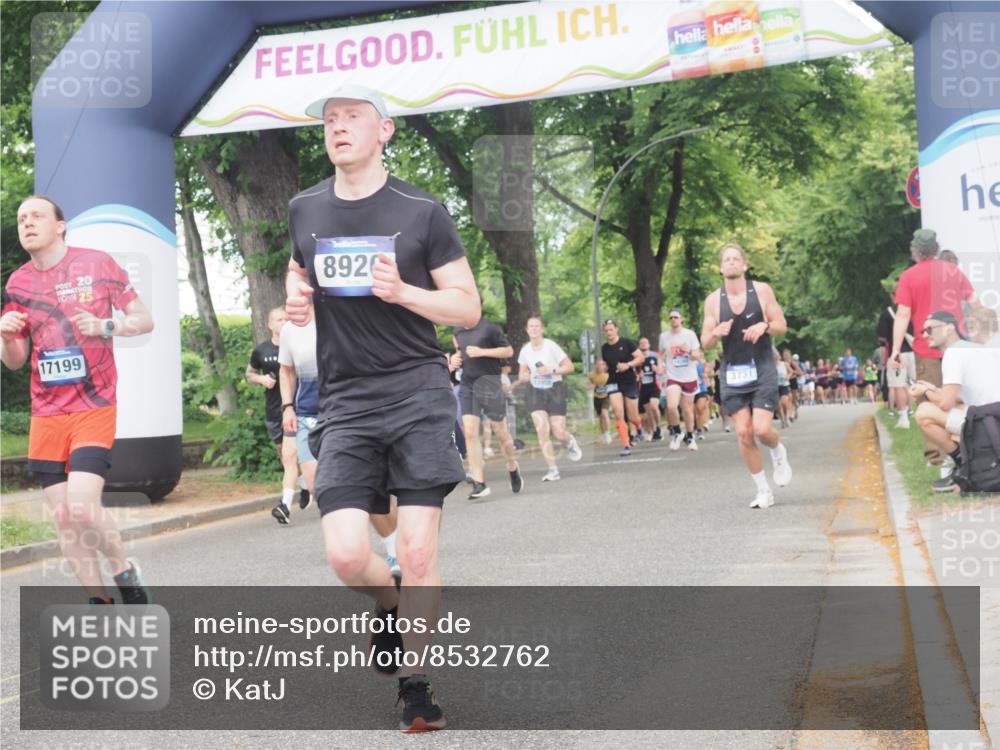 29.06.2025 - hella hamburg halbmarathon KatJ http://msf.ph/oto/8532762 29.06.2025 11:14:07 Zwischen KM18-KM19 2294, 2414, 2514, 3731, 4161, 4349, 4366, 4993, 6598, 7351 meine-sportfotos.de
