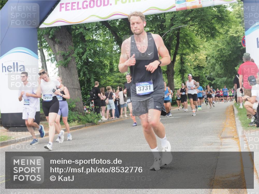 29.06.2025 - hella hamburg halbmarathon KatJ http://msf.ph/oto/8532776 29.06.2025 11:14:10 Zwischen KM18-KM19 2294, 2414, 3731, 4161, 4349, 6598, 7351 meine-sportfotos.de