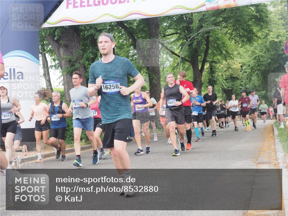 29.06.2025 - hella hamburg halbmarathon KatJ http://msf.ph/oto/8532880 29.06.2025 11:14:32 Zwischen KM18-KM19 2505, 3600, 3601, 4969, 5798, 6578, 6625, 7604, 8687 meine-sportfotos.de