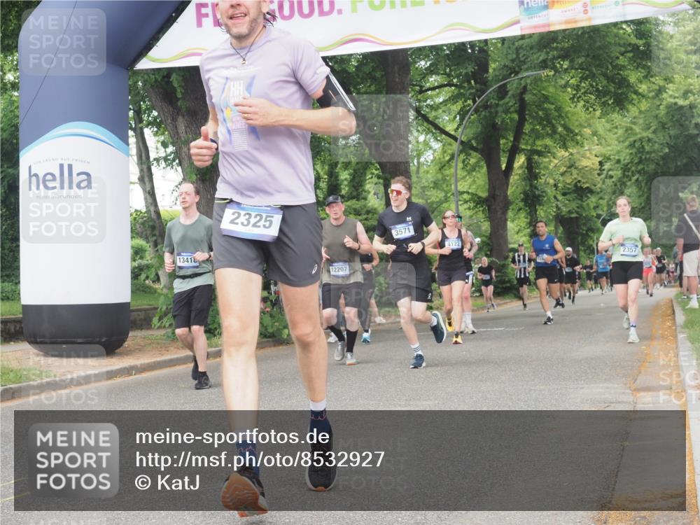 29.06.2025 - hella hamburg halbmarathon KatJ http://msf.ph/oto/8532927 29.06.2025 11:14:41 Zwischen KM18-KM19 1534, 2325, 3571, 4877, 6620, 8031, 8688 meine-sportfotos.de