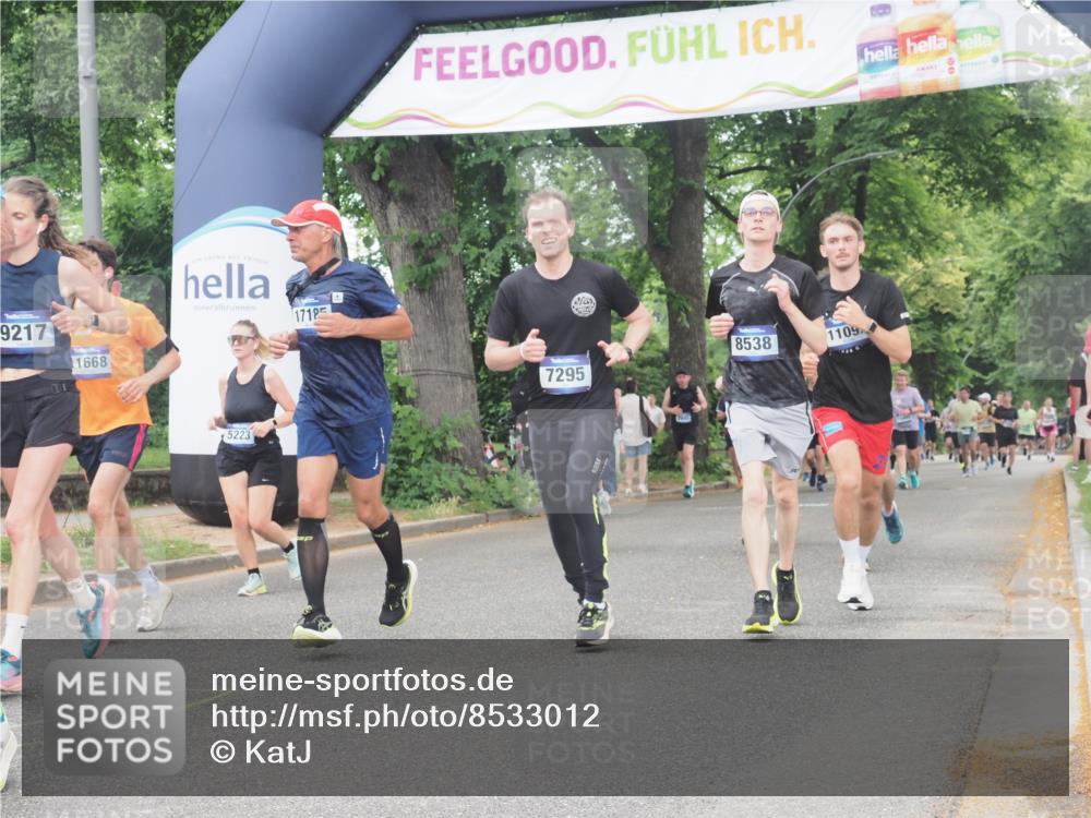 29.06.2025 - hella hamburg halbmarathon KatJ http://msf.ph/oto/8533012 29.06.2025 11:14:59 Zwischen KM18-KM19 2744, 3421, 3424, 5223, 5343, 5406, 7295, 7667, 8538 meine-sportfotos.de