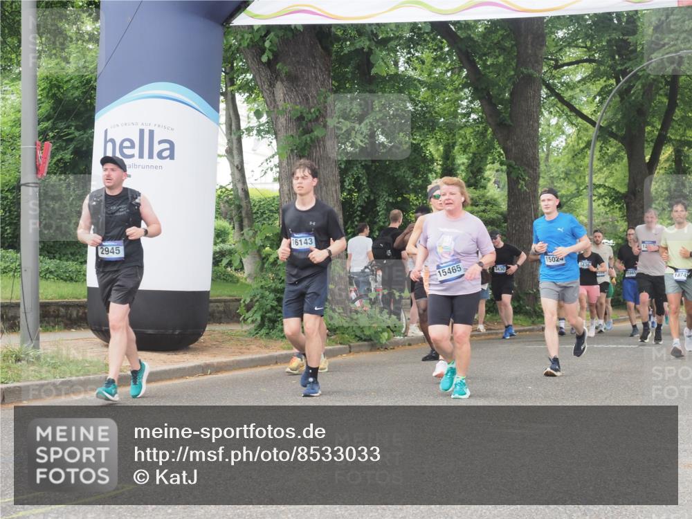 29.06.2025 - hella hamburg halbmarathon KatJ http://msf.ph/oto/8533033 29.06.2025 11:15:05 Zwischen KM18-KM19 2744, 3424, 7252, 7295, 8538 meine-sportfotos.de