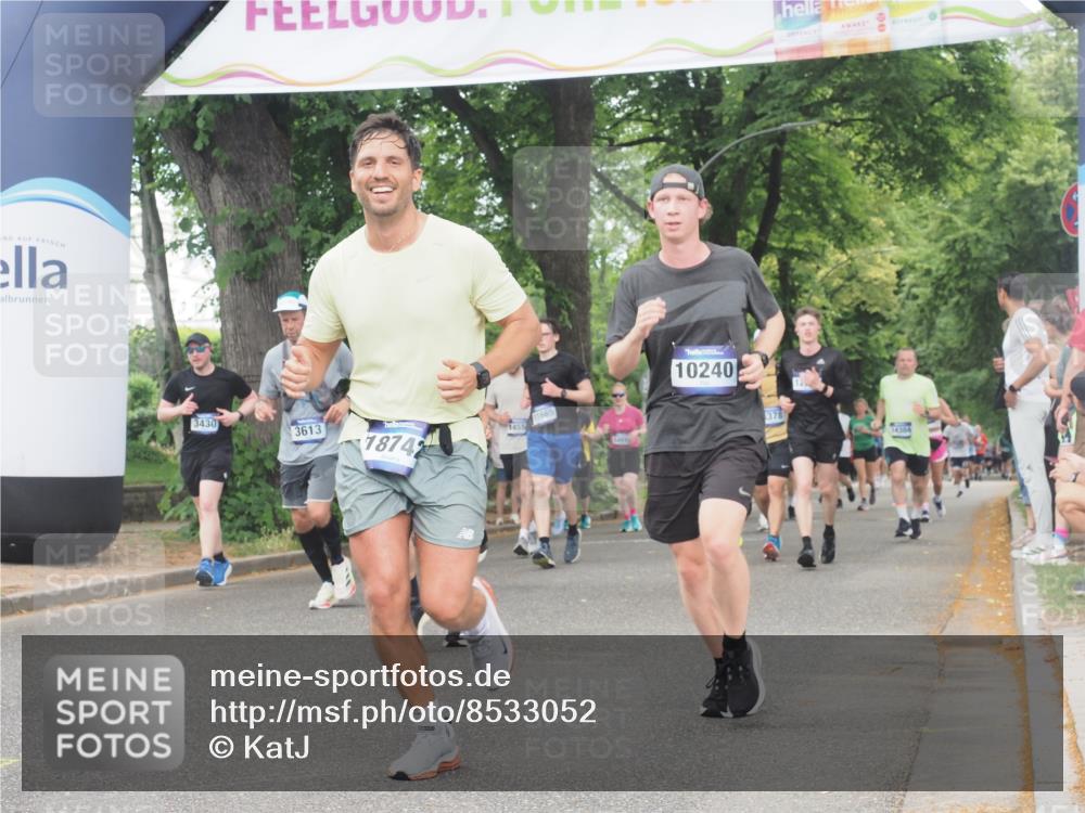 29.06.2025 - hella hamburg halbmarathon KatJ http://msf.ph/oto/8533052 29.06.2025 11:15:09 Zwischen KM18-KM19 2945, 7252 meine-sportfotos.de