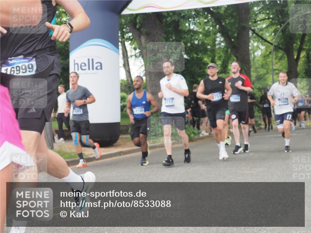 29.06.2025 - hella hamburg halbmarathon KatJ http://msf.ph/oto/8533088 29.06.2025 11:15:18 Zwischen KM18-KM19 1836, 3430, 3613, 8717 meine-sportfotos.de
