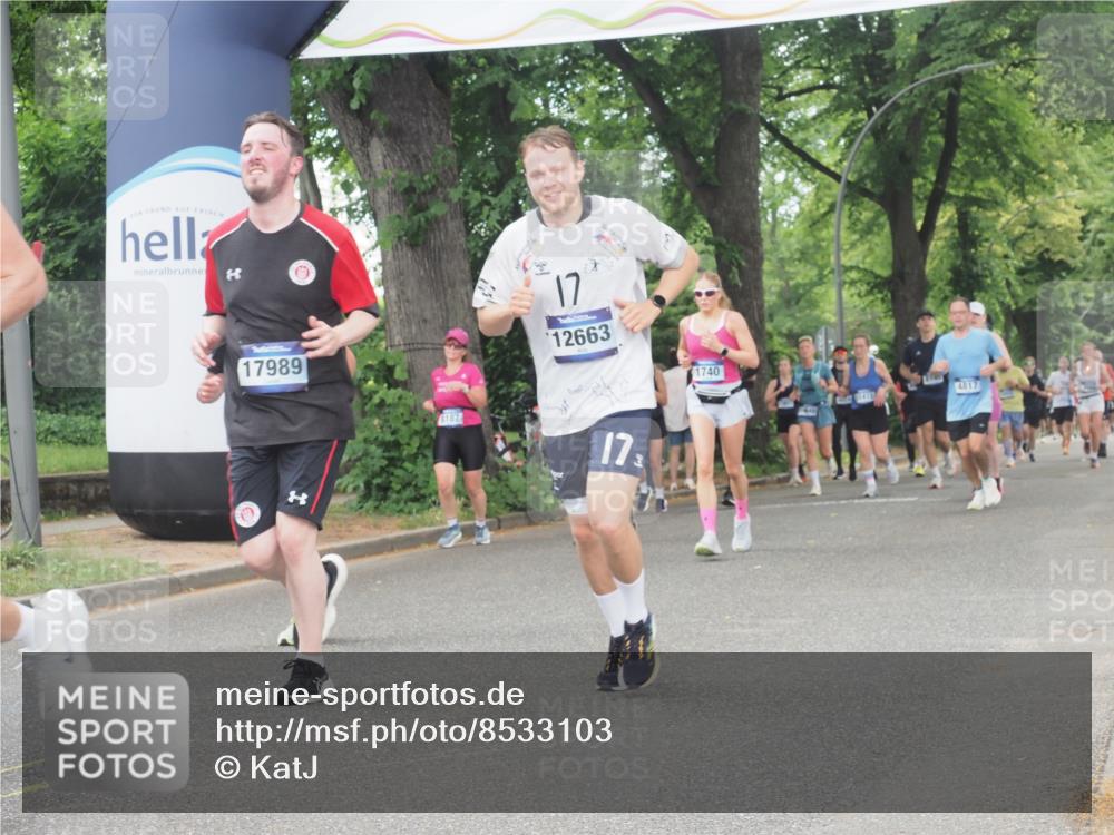 29.06.2025 - hella hamburg halbmarathon KatJ http://msf.ph/oto/8533103 29.06.2025 11:15:20 Zwischen KM18-KM19 1740, 4561, 8187, 8717 meine-sportfotos.de